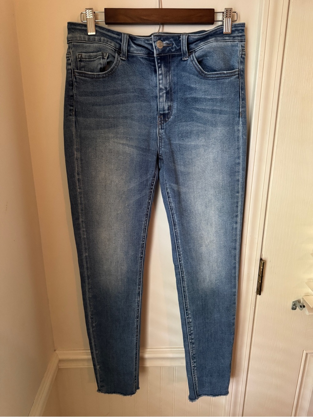 Vervet by Flying Monkey High Rise Skinny Jeans Medium Wash Raw Hem VT707 Size 30